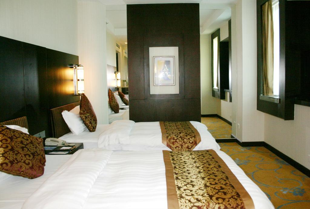 Plaza Hotel Beijing Luaran gambar