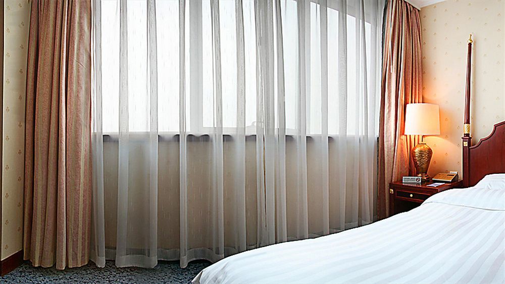 Plaza Hotel Beijing Luaran gambar